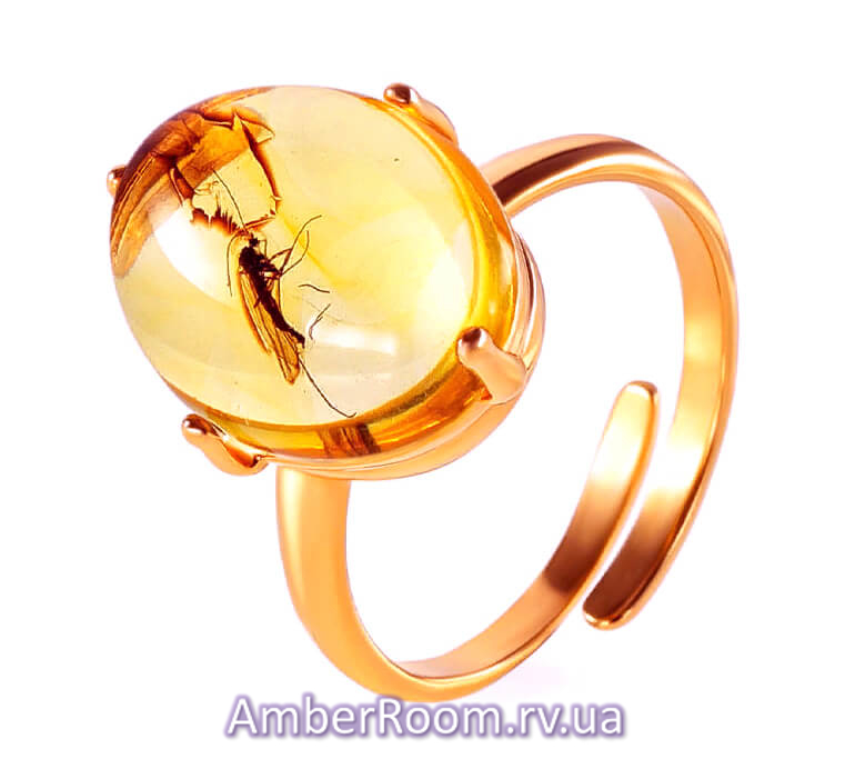 Золотое кольцо с янтарным инклюзом
